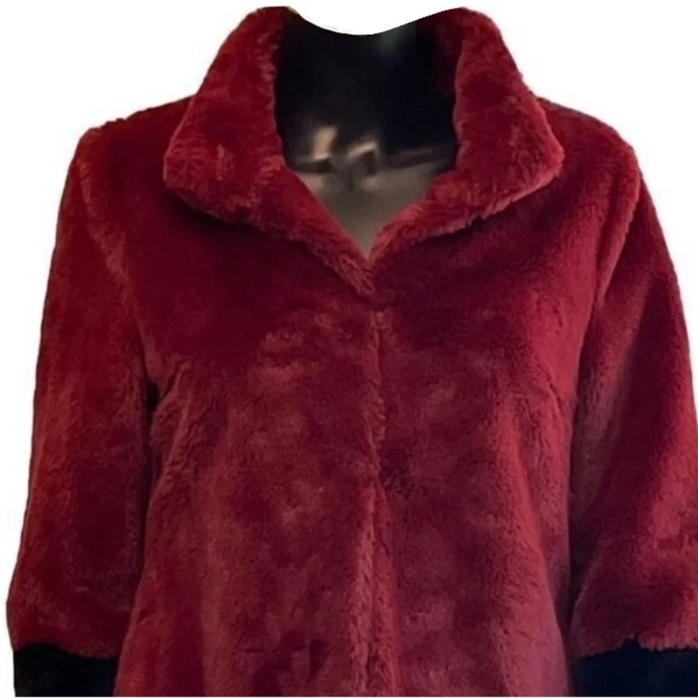 Trina Turk Blanche Faux Fur Coat Burgundy Black Colorblock Jacket XS Oversized